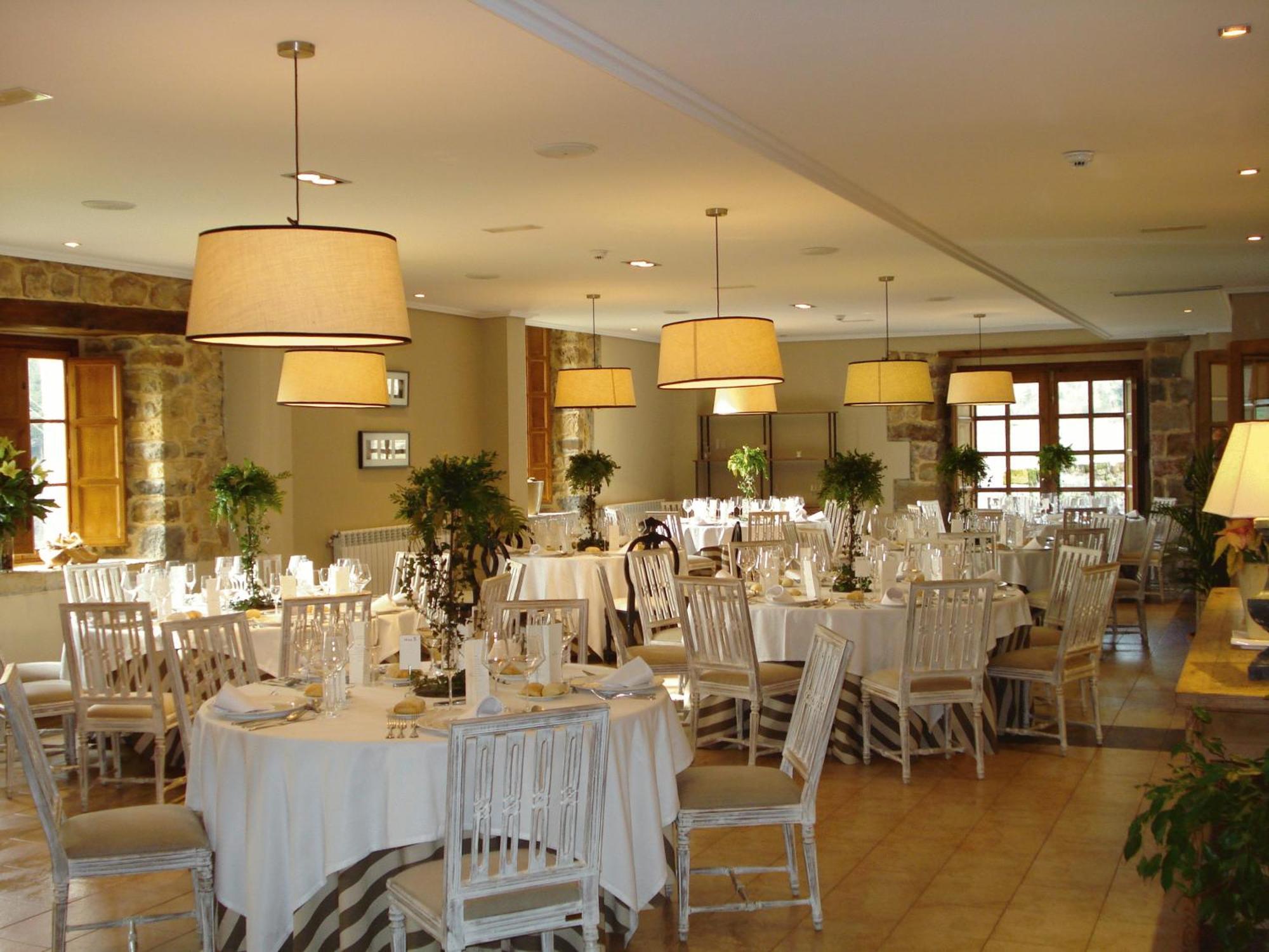 Narbasu Restaurante Y Hotel Cereceda  Exterior photo
